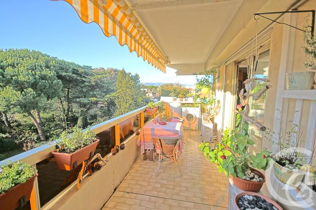 Appartement F2 à vendre - 2 pièces - 36.24 m2 - ANTIBES - 06 - PROVENCE-ALPES-COTE-D-AZUR - Century 21 Liberté Appartement F2 à vendre - 2 pièces - 36.24 m2 - ANTIBES - 06 - PROVENCE-ALPES-COTE-D-AZUR - Century 21 Liberté