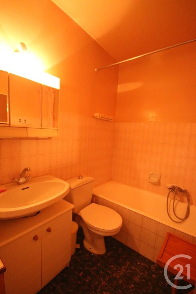 Studio à louer - 1 pièce - 27.16 m2 - LE GOLFE JUAN - 06 - PROVENCE-ALPES-COTE-D-AZUR - Century 21 Liberté Studio à louer - 1 pièce - 27.16 m2 - LE GOLFE JUAN - 06 - PROVENCE-ALPES-COTE-D-AZUR - Century 21 Liberté