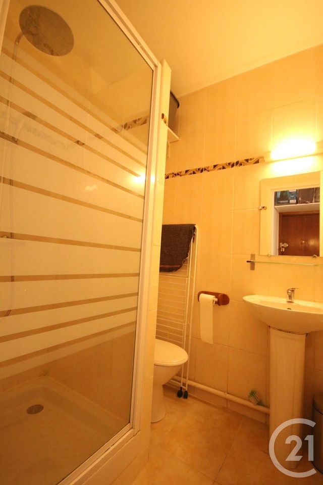 Studio à louer - 1 pièce - 23.65 m2 - LE GOLFE JUAN - 06 - PROVENCE-ALPES-COTE-D-AZUR - Century 21 Liberté Studio à louer - 1 pièce - 23.65 m2 - LE GOLFE JUAN - 06 - PROVENCE-ALPES-COTE-D-AZUR - Century 21 Liberté