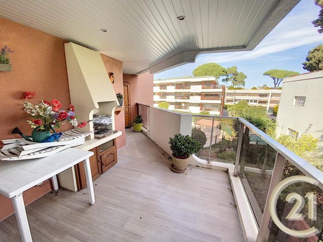 Appartement F2 à vendre - 2 pièces - 62.0 m2 - JUAN LES PINS - 06 - PROVENCE-ALPES-COTE-D-AZUR - Century 21 Liberté Appartement F2 à vendre - 2 pièces - 62.0 m2 - JUAN LES PINS - 06 - PROVENCE-ALPES-COTE-D-AZUR - Century 21 Liberté