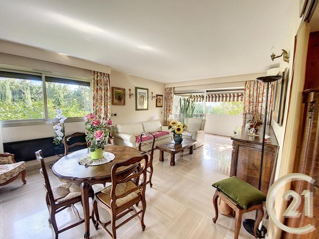 Appartement F2 à vendre - 2 pièces - 62.0 m2 - JUAN LES PINS - 06 - PROVENCE-ALPES-COTE-D-AZUR - Century 21 Liberté Appartement F2 à vendre - 2 pièces - 62.0 m2 - JUAN LES PINS - 06 - PROVENCE-ALPES-COTE-D-AZUR - Century 21 Liberté