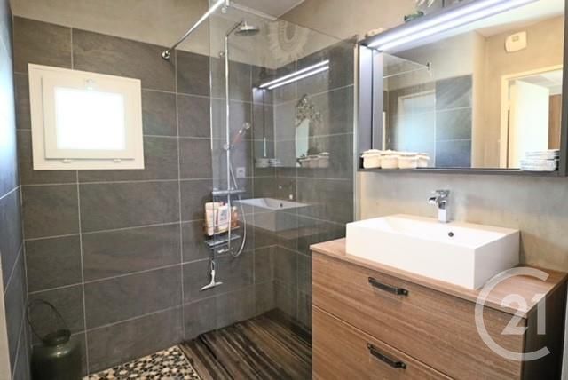 Appartement F2 à vendre - 2 pièces - 41.0 m2 - ANTIBES - 06 - PROVENCE-ALPES-COTE-D-AZUR - Century 21 Liberté Appartement F2 à vendre - 2 pièces - 41.0 m2 - ANTIBES - 06 - PROVENCE-ALPES-COTE-D-AZUR - Century 21 Liberté