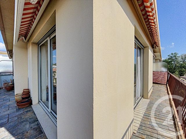 Afficher la photo en grand Appartement F2 à vendre - 2 pièces - 47.0 m2 - VILLENEUVE LOUBET - 06 - PROVENCE-ALPES-COTE-D-AZUR - Century 21 Liberté