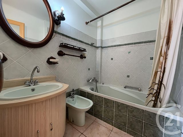 Afficher la photo en grand Appartement F2 à vendre - 2 pièces - 47.0 m2 - VILLENEUVE LOUBET - 06 - PROVENCE-ALPES-COTE-D-AZUR - Century 21 Liberté