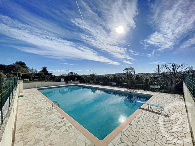 Afficher la photo en grand Appartement F2 à vendre - 2 pièces - 55.0 m2 - ANTIBES - 06 - PROVENCE-ALPES-COTE-D-AZUR - Century 21 Liberté