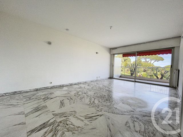 Afficher la photo en grand Appartement F2 à vendre - 2 pièces - 55.0 m2 - ANTIBES - 06 - PROVENCE-ALPES-COTE-D-AZUR - Century 21 Liberté