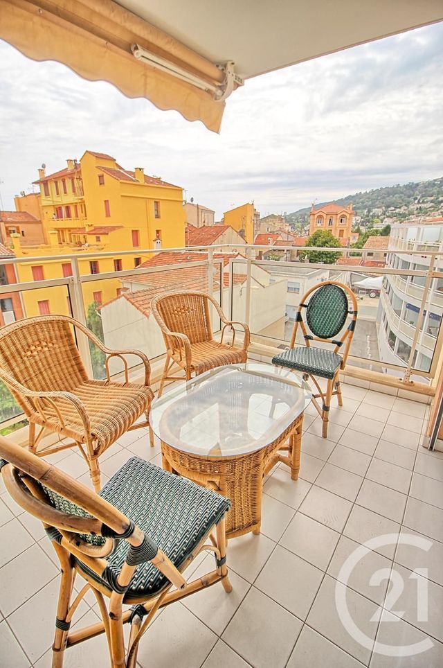 Studio à louer - 1 pièce - 30.26 m2 - LE GOLFE JUAN - 06 - PROVENCE-ALPES-COTE-D-AZUR - Century 21 Liberté Studio à louer - 1 pièce - 30.26 m2 - LE GOLFE JUAN - 06 - PROVENCE-ALPES-COTE-D-AZUR - Century 21 Liberté