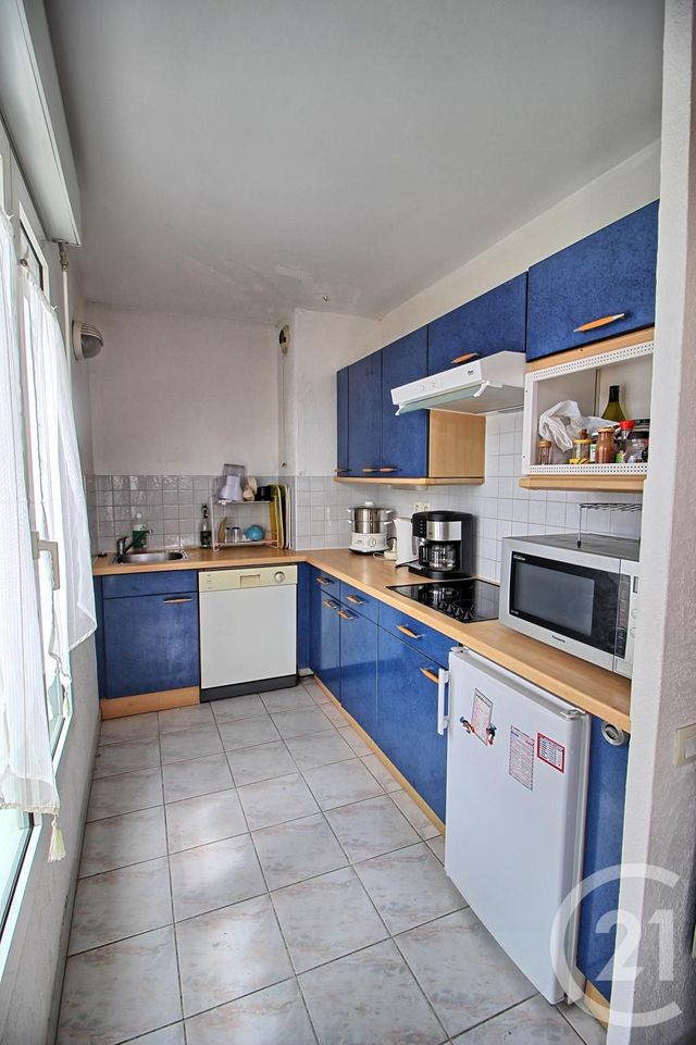 Studio à louer - 1 pièce - 30.26 m2 - LE GOLFE JUAN - 06 - PROVENCE-ALPES-COTE-D-AZUR - Century 21 Liberté Studio à louer - 1 pièce - 30.26 m2 - LE GOLFE JUAN - 06 - PROVENCE-ALPES-COTE-D-AZUR - Century 21 Liberté