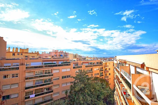 Appartement T1 à louer - 1 pièce - 40.38 m2 - JUAN LES PINS - 06 - PROVENCE-ALPES-COTE-D-AZUR - Century 21 Liberté Appartement T1 à louer - 1 pièce - 40.38 m2 - JUAN LES PINS - 06 - PROVENCE-ALPES-COTE-D-AZUR - Century 21 Liberté