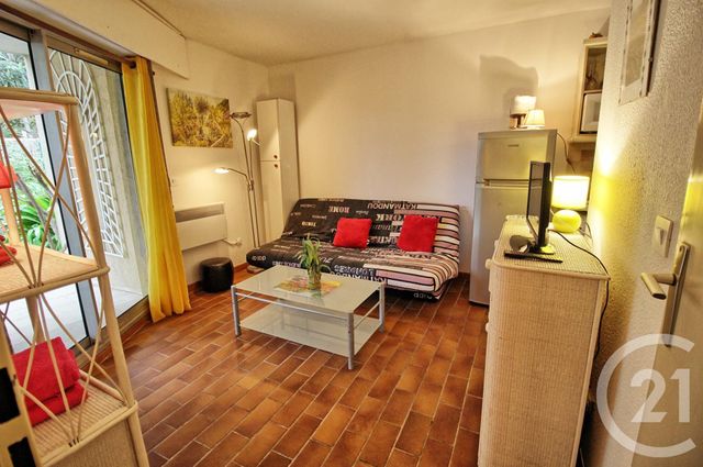 Appartement T2 à louer - 2 pièces - 24.87 m2 - LE GOLFE JUAN - 06 - PROVENCE-ALPES-COTE-D-AZUR - Century 21 Liberté Appartement T2 à louer - 2 pièces - 24.87 m2 - LE GOLFE JUAN - 06 - PROVENCE-ALPES-COTE-D-AZUR - Century 21 Liberté
