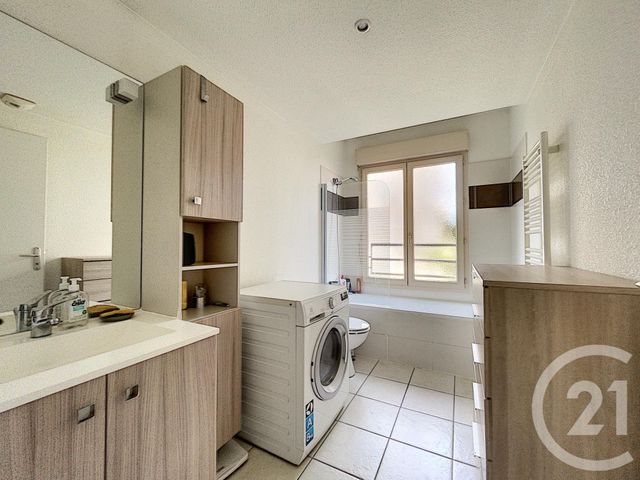 Afficher la photo en grand Appartement F2 à vendre - 2 pièces - 40.2 m2 - ANTIBES - 06 - PROVENCE-ALPES-COTE-D-AZUR - Century 21 Liberté