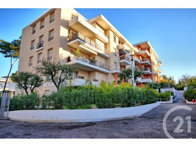 Afficher la photo en grand Appartement F2 à vendre - 2 pièces - 40.2 m2 - ANTIBES - 06 - PROVENCE-ALPES-COTE-D-AZUR - Century 21 Liberté