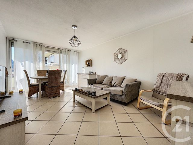 Afficher la photo en grand Appartement F3 à vendre - 3 pièces - 68.0 m2 - ANTIBES - 06 - PROVENCE-ALPES-COTE-D-AZUR - Century 21 Liberté