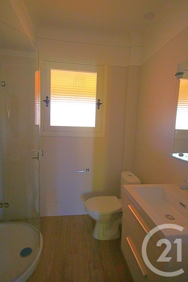 Afficher la photo en grand Appartement F3 à louer - 3 pièces - 46.7 m2 - ANTIBES - 06 - PROVENCE-ALPES-COTE-D-AZUR - Century 21 Liberté