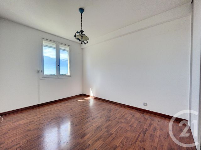 Appartement F3 à vendre - 3 pièces - 57.2 m2 - ANTIBES - 06 - PROVENCE-ALPES-COTE-D-AZUR - Century 21 Liberté Appartement F3 à vendre - 3 pièces - 57.2 m2 - ANTIBES - 06 - PROVENCE-ALPES-COTE-D-AZUR - Century 21 Liberté