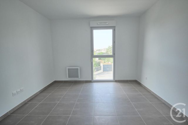 Appartement T2 à louer - 2 pièces - 42.5 m2 - ANTIBES - 06 - PROVENCE-ALPES-COTE-D-AZUR - Century 21 Liberté Appartement T2 à louer - 2 pièces - 42.5 m2 - ANTIBES - 06 - PROVENCE-ALPES-COTE-D-AZUR - Century 21 Liberté