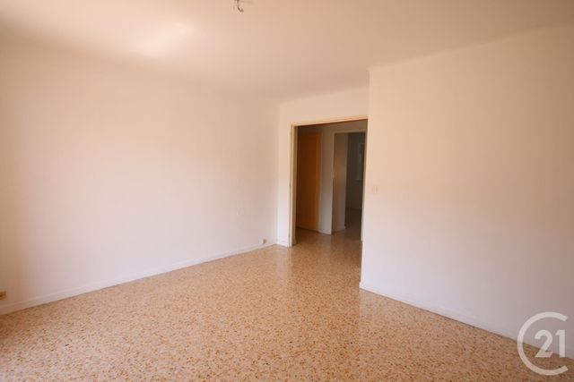 Afficher la photo en grand Appartement T3 à louer - 3 pièces - 51.4 m2 - VALLAURIS - 06 - PROVENCE-ALPES-COTE-D-AZUR - Century 21 Liberté