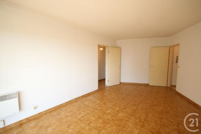 Appartement T3 à louer - 3 pièces - 52.18 m2 - ANTIBES - 06 - PROVENCE-ALPES-COTE-D-AZUR - Century 21 Liberté Appartement T3 à louer - 3 pièces - 52.18 m2 - ANTIBES - 06 - PROVENCE-ALPES-COTE-D-AZUR - Century 21 Liberté