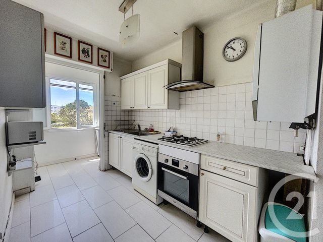 Appartement F2 à vendre - 2 pièces - 56.11 m2 - ANTIBES - 06 - PROVENCE-ALPES-COTE-D-AZUR - Century 21 Liberté Appartement F2 à vendre - 2 pièces - 56.11 m2 - ANTIBES - 06 - PROVENCE-ALPES-COTE-D-AZUR - Century 21 Liberté