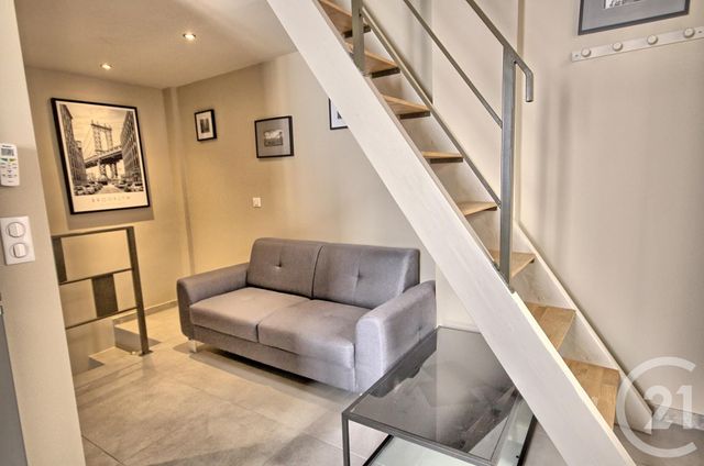 Appartement Duplex à louer - 2 pièces - 19.92 m2 - BIOT - 06 - PROVENCE-ALPES-COTE-D-AZUR - Century 21 Liberté Appartement Duplex à louer - 2 pièces - 19.92 m2 - BIOT - 06 - PROVENCE-ALPES-COTE-D-AZUR - Century 21 Liberté