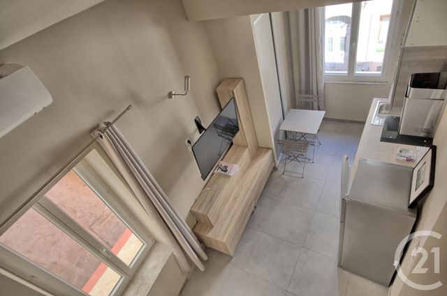 Appartement Duplex à louer - 2 pièces - 19.92 m2 - BIOT - 06 - PROVENCE-ALPES-COTE-D-AZUR - Century 21 Liberté Appartement Duplex à louer - 2 pièces - 19.92 m2 - BIOT - 06 - PROVENCE-ALPES-COTE-D-AZUR - Century 21 Liberté