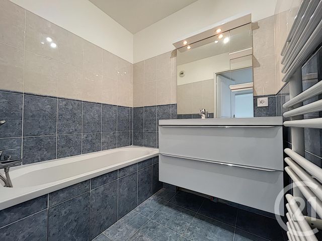 Afficher la photo en grand Appartement F2 à vendre - 2 pièces - 38.0 m2 - ANTIBES - 06 - PROVENCE-ALPES-COTE-D-AZUR - Century 21 Liberté