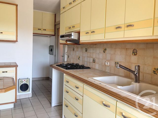 Appartement T3 à louer - 3 pièces - 73.83 m2 - ANTIBES - 06 - PROVENCE-ALPES-COTE-D-AZUR - Century 21 Liberté Appartement T3 à louer - 3 pièces - 73.83 m2 - ANTIBES - 06 - PROVENCE-ALPES-COTE-D-AZUR - Century 21 Liberté