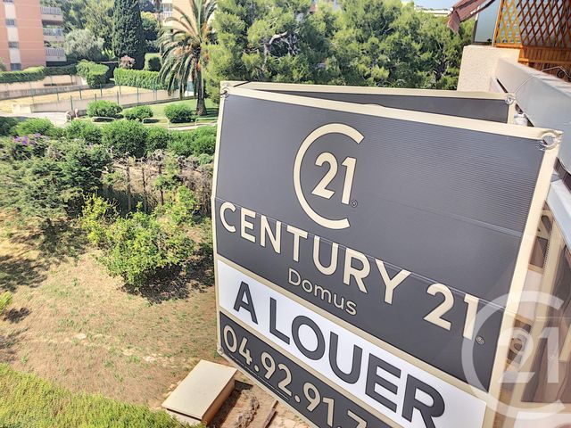 Appartement T3 à louer - 3 pièces - 73.83 m2 - ANTIBES - 06 - PROVENCE-ALPES-COTE-D-AZUR - Century 21 Liberté Appartement T3 à louer - 3 pièces - 73.83 m2 - ANTIBES - 06 - PROVENCE-ALPES-COTE-D-AZUR - Century 21 Liberté