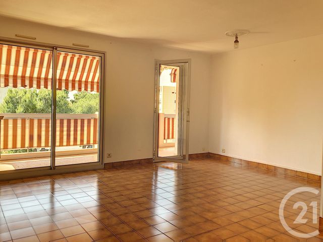 Appartement T3 à louer - 3 pièces - 73.83 m2 - ANTIBES - 06 - PROVENCE-ALPES-COTE-D-AZUR - Century 21 Liberté Appartement T3 à louer - 3 pièces - 73.83 m2 - ANTIBES - 06 - PROVENCE-ALPES-COTE-D-AZUR - Century 21 Liberté