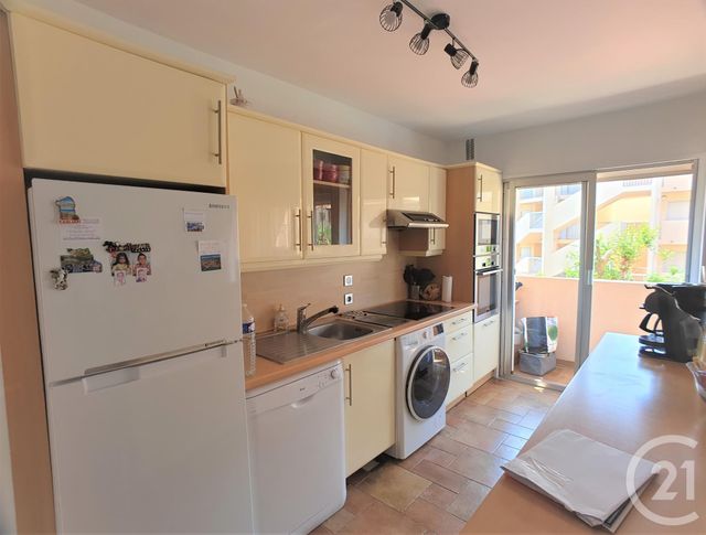 Afficher la photo en grand Appartement F3 à vendre - 3 pièces - 63.89 m2 - ANTIBES - 06 - PROVENCE-ALPES-COTE-D-AZUR - Century 21 Liberté