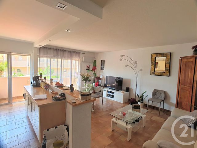 Afficher la photo en grand Appartement F3 à vendre - 3 pièces - 63.89 m2 - ANTIBES - 06 - PROVENCE-ALPES-COTE-D-AZUR - Century 21 Liberté
