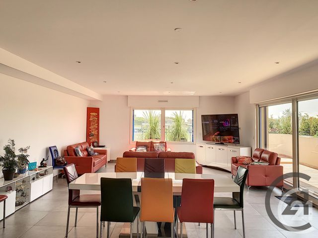 Afficher la photo en grand Appartement F4 à vendre - 4 pièces - 140.0 m2 - ANTIBES - 06 - PROVENCE-ALPES-COTE-D-AZUR - Century 21 Liberté