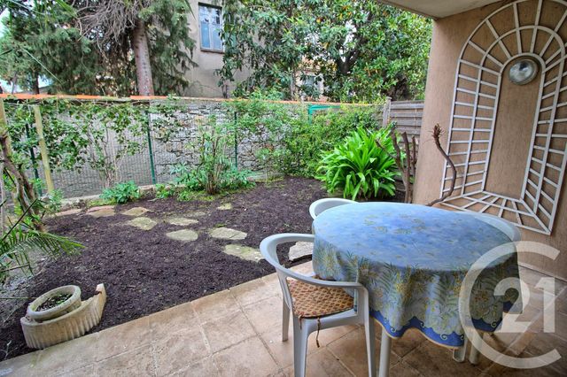 Appartement T2 à louer - 2 pièces - 24.87 m2 - LE GOLFE JUAN - 06 - PROVENCE-ALPES-COTE-D-AZUR - Century 21 Liberté