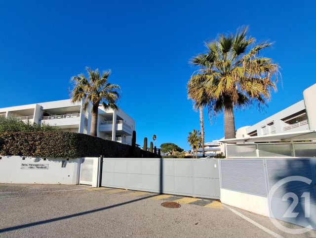 Appartement T3 à louer - 3 pièces - 70.23 m2 - ANTIBES - 06 - PROVENCE-ALPES-COTE-D-AZUR - Century 21 Liberté