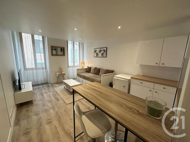 Studio à louer - 1 pièce - 23.0 m2 - VALLAURIS - 06 - PROVENCE-ALPES-COTE-D-AZUR - Century 21 Liberté