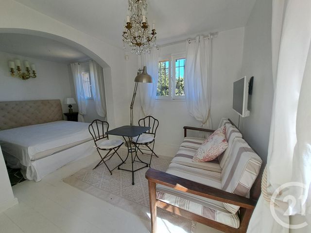 Studio à louer - 1 pièce - 19.9 m2 - LE GOLFE JUAN - 06 - PROVENCE-ALPES-COTE-D-AZUR - Century 21 Liberté