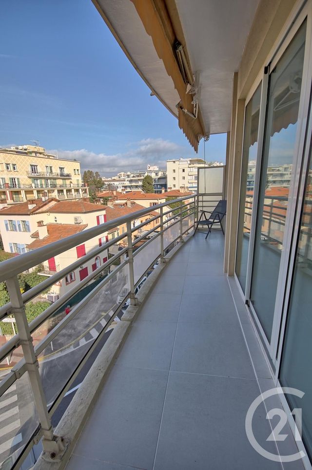 Appartement T3 à louer - 3 pièces - 57.65 m2 - JUAN LES PINS - 06 - PROVENCE-ALPES-COTE-D-AZUR - Century 21 Liberté
