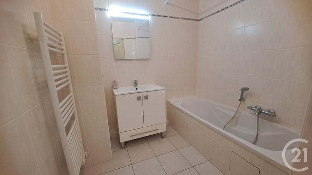 Appartement T2 à louer - 2 pièces - 45.93 m2 - LE GOLFE JUAN - 06 - PROVENCE-ALPES-COTE-D-AZUR - Century 21 Liberté