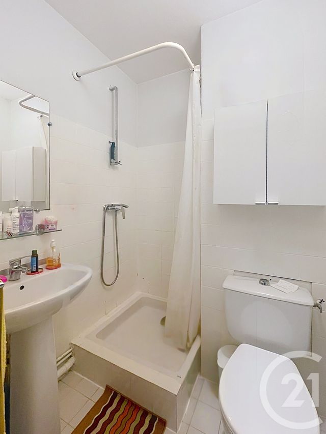 Appartement Studio à vendre - 1 pièce - 22.0 m2 - VALLAURIS - 06 - PROVENCE-ALPES-COTE-D-AZUR - Century 21 Liberté