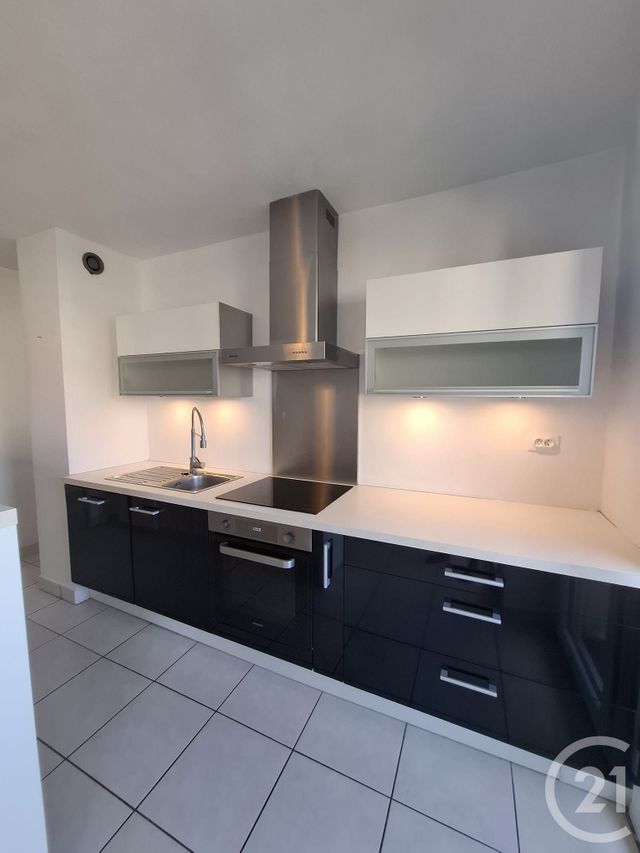 Appartement T3 à louer - 3 pièces - 63.89 m2 - VALLAURIS - 06 - PROVENCE-ALPES-COTE-D-AZUR - Century 21 Liberté