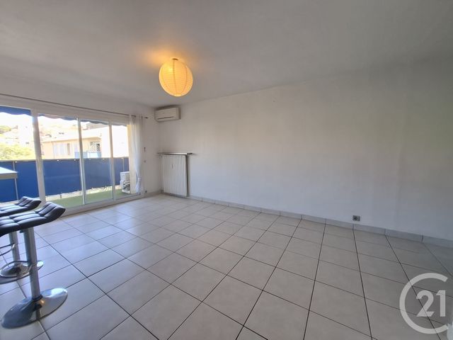 Appartement T3 à louer - 3 pièces - 63.89 m2 - VALLAURIS - 06 - PROVENCE-ALPES-COTE-D-AZUR - Century 21 Liberté