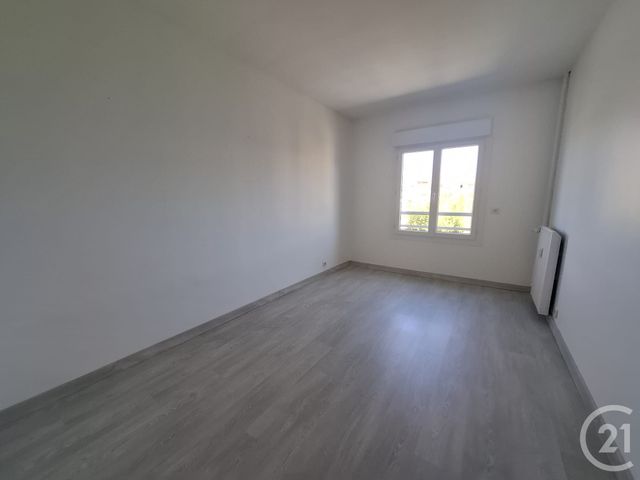Appartement T3 à louer - 3 pièces - 63.89 m2 - VALLAURIS - 06 - PROVENCE-ALPES-COTE-D-AZUR - Century 21 Liberté