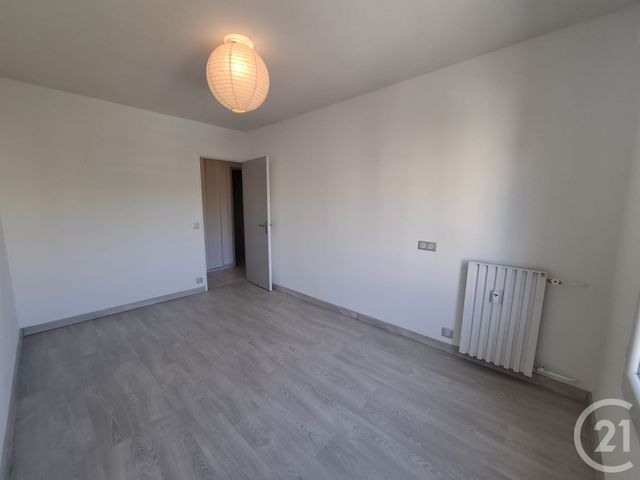 Appartement T3 à louer - 3 pièces - 63.89 m2 - VALLAURIS - 06 - PROVENCE-ALPES-COTE-D-AZUR - Century 21 Liberté