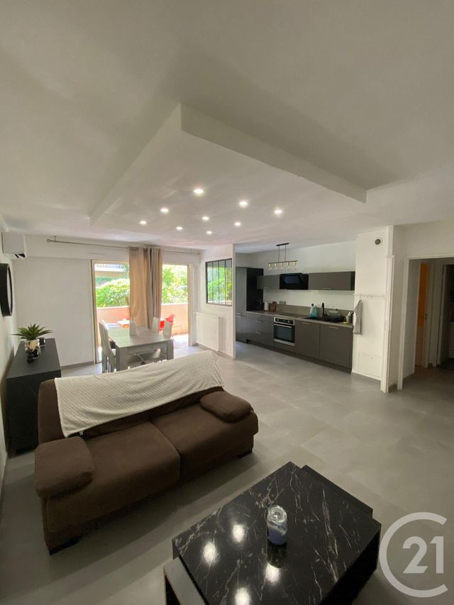 Appartement F2 à louer - 2 pièces - 49.74 m2 - LE GOLFE JUAN - 06 - PROVENCE-ALPES-COTE-D-AZUR - Century 21 Liberté