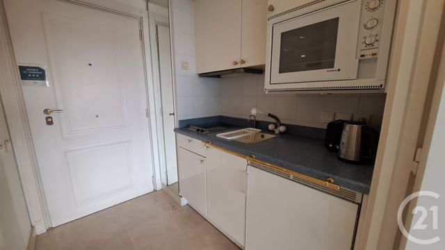 Appartement T1 à louer - 1 pièce - 25.15 m2 - LE GOLFE JUAN - 06 - PROVENCE-ALPES-COTE-D-AZUR - Century 21 Liberté