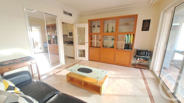 Appartement T1 à louer - 1 pièce - 25.15 m2 - LE GOLFE JUAN - 06 - PROVENCE-ALPES-COTE-D-AZUR - Century 21 Liberté