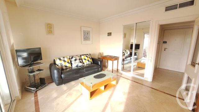 Appartement T1 à louer - 1 pièce - 25.15 m2 - LE GOLFE JUAN - 06 - PROVENCE-ALPES-COTE-D-AZUR - Century 21 Liberté