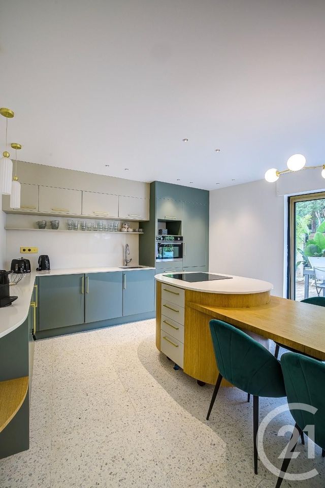 Appartement F4 à vendre - 4 pièces - 100.0 m2 - JUAN LES PINS - 06 - PROVENCE-ALPES-COTE-D-AZUR - Century 21 Liberté
