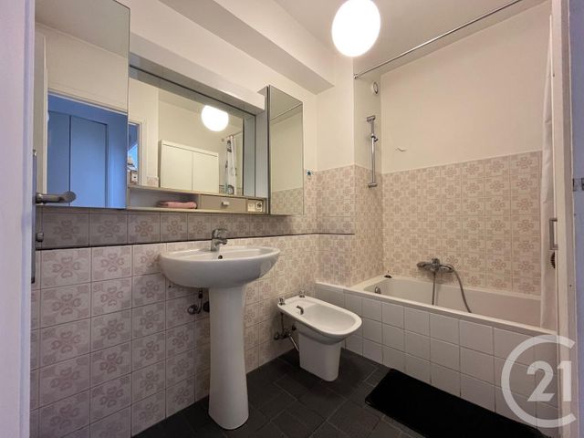 Appartement F1 à louer - 1 pièce - 31.88 m2 - JUAN LES PINS - 06 - PROVENCE-ALPES-COTE-D-AZUR - Century 21 Liberté