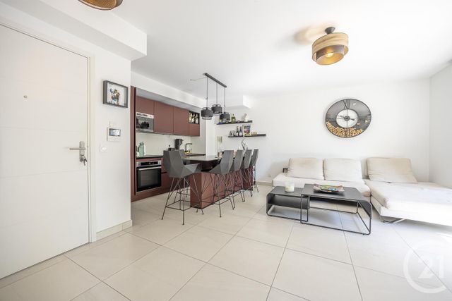 Appartement F2 à vendre - 2 pièces - 45.0 m2 - LE GOLFE JUAN - 06 - PROVENCE-ALPES-COTE-D-AZUR - Century 21 Liberté